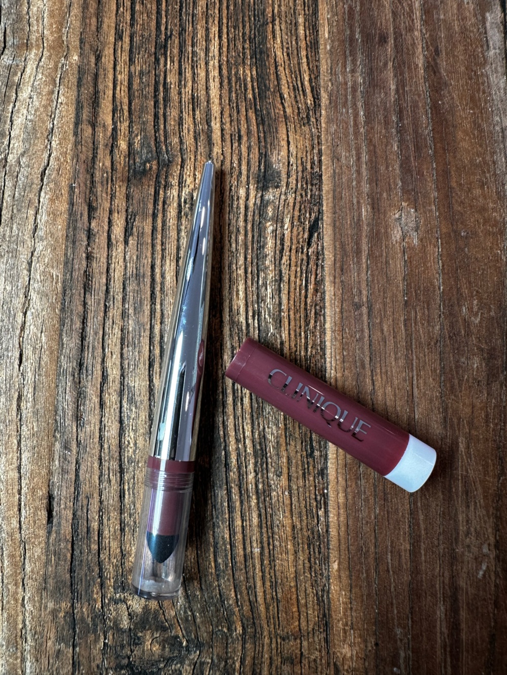 Clinique Lipstick Balm in Deep Berry with Silver Cap